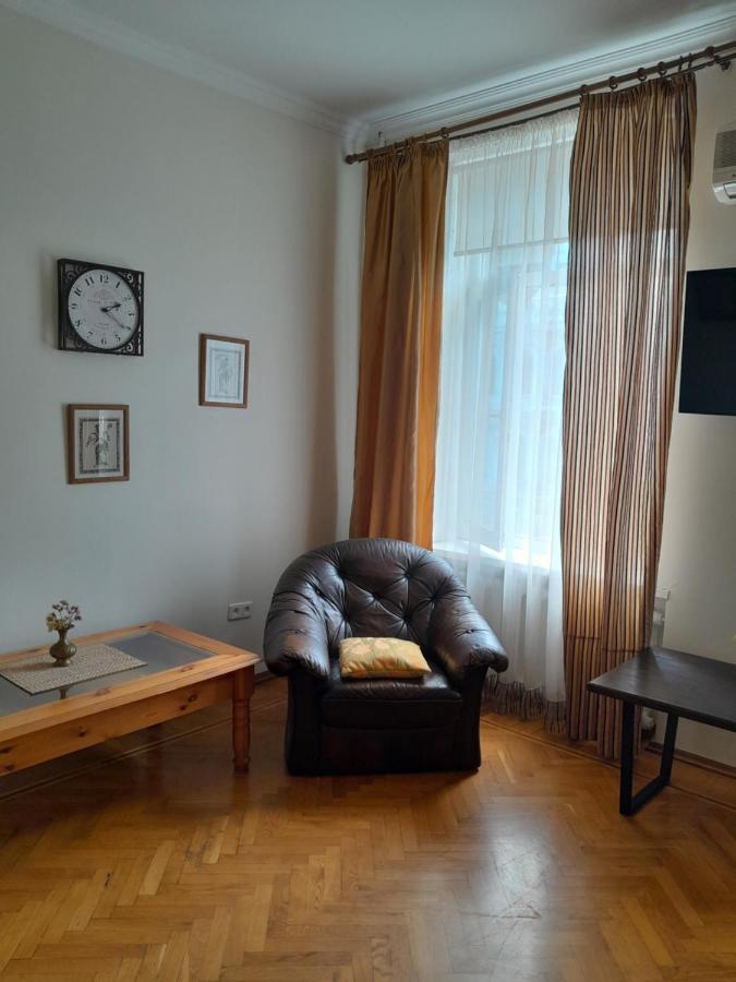 Apartment On Hretska 26/28 โอเดสซา ภายนอก รูปภาพ